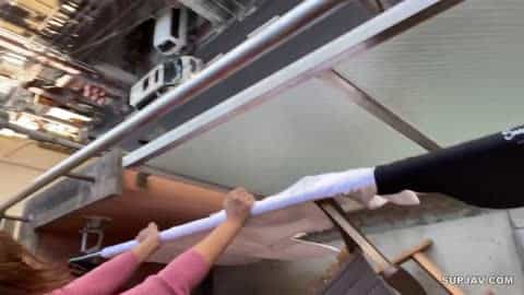 * 虽然是年内新作，1930pt → 930pt [奇闻趣事/中出] 因为在丈夫和孩子居住的爱巢无法偿还债务，白天被强奸的已婚妇女被强奸了阳台上贴陌生人的棍子，邻居的眼睛都在意。