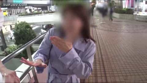 真的很软，第一枪。 2082【模特儿级颜值完美现役JD】最强纤细美少女真实身分是让男人疯狂的淫荡瘾君子！男友、性爱朋友和一夜情！脸型好吃鸡鸡的荡妇JD！ ！业界讨论透明美丽肌肤与女性高潮快感之间的差距！ ！