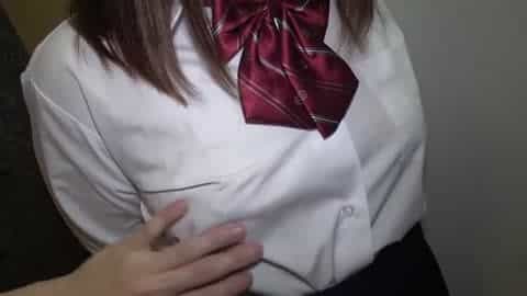 Miyu 18 岁 我在 SNS 上认识的十几岁的业馀爱好者！ E-Cup Big Breasts Boobs x Muchimuchi Big Momojiri！身体上带有种子的中出太色情，可以专门从事性工作！