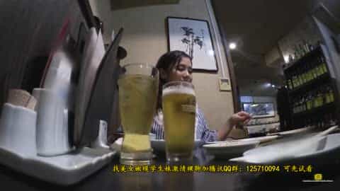 “单身的烤肉妹子能赶上店里的接机吗？”玛丽娜（21） 享受假期的美容师学徒 → 对自己的犒赏，人生的第一个！对不起，请采访我！ → Equal SEX 一起吃烤肉！ ??爱吃肉的妹子性欲很强！ → 取下文胸，你会看到强大的H罩杯乳房！ → 用胸部吞下Ji ○ Ko 受到挤压后，她以最高姿势插入女人！ - まりな