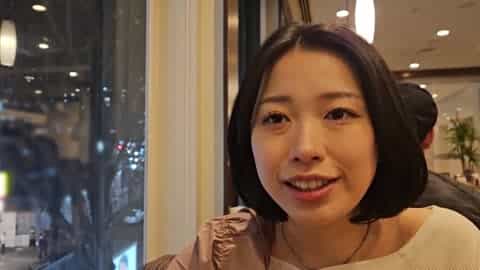 “光是想到有人在看著我，我就浑身湿透。我被拍得越多，身体的反应就越强烈。伊藤，22岁，理发师，没有男朋友，生活里享乐优先于爱情。如果有人向她展示自己的内衣，她就会兴奋不已…”：MGS Video <Prestige Group> 成人影片发布网站